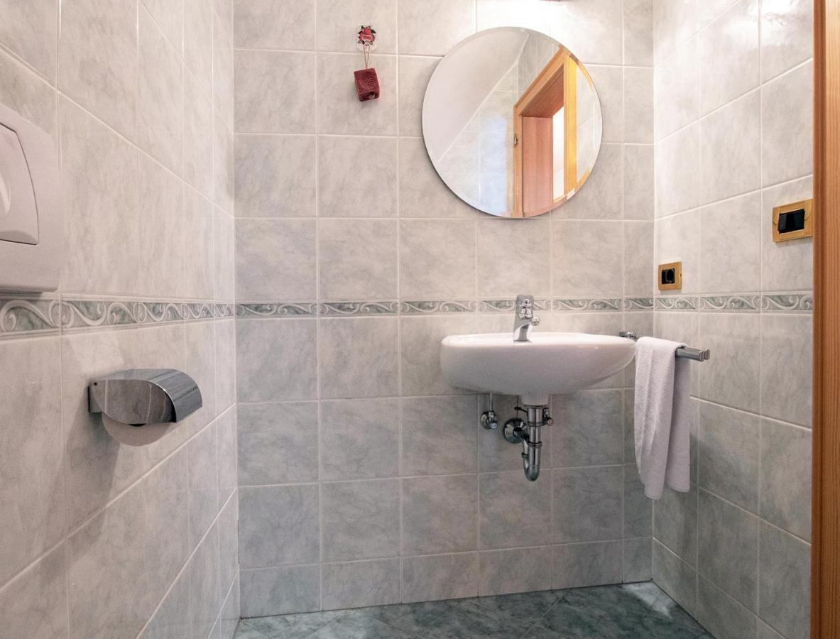 Mountain Living Apartment Idylia Ortisei Luaran gambar
